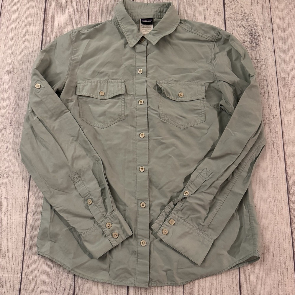 Patagonia Button Up Shirt Womens Size 6 Green Outdoor Hiking Travel Long Sleeve